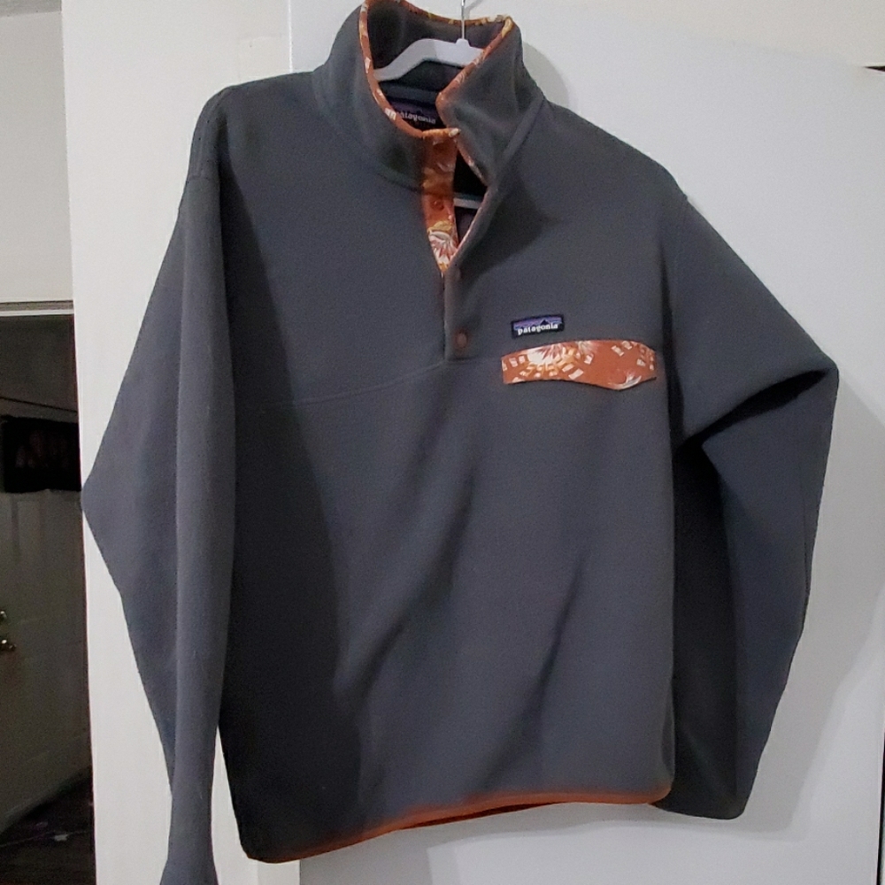 Grey Patagonia Synchilla Fleece